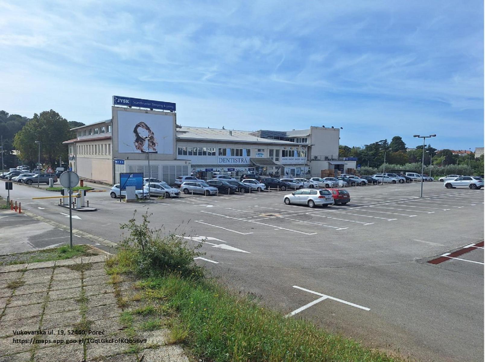 Sara Luxury In City Center Porec Exterior photo